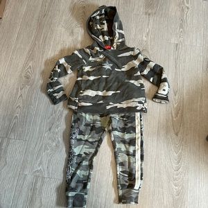 Butter Camo Sweatsuit 4T